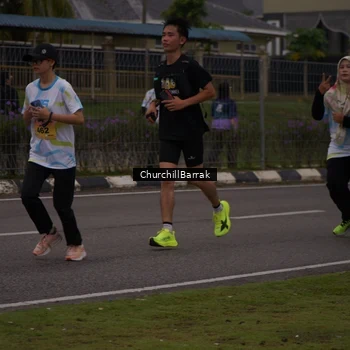 Runner Photo 8409922