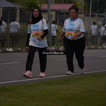 Runner Photo 8409944