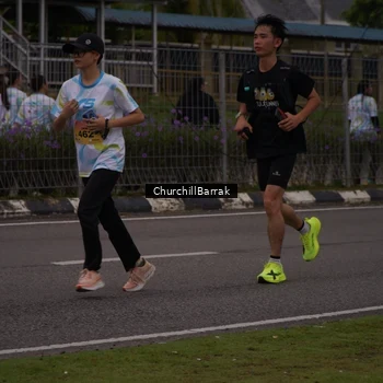 Runner Photo 8409946