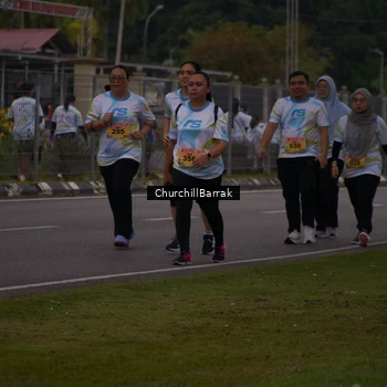 Runner Photo 8409991