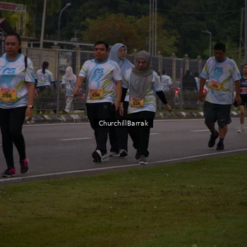 Runner Photo 8410005