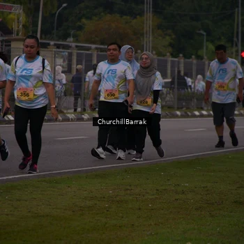 Runner Photo 8410008