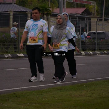 Runner Photo 8410011