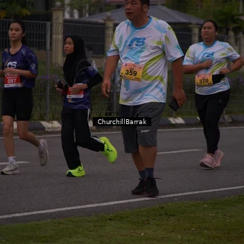 Runner Photo 8410025