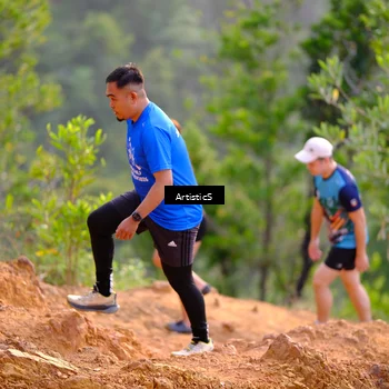 Runner Photo 8410063