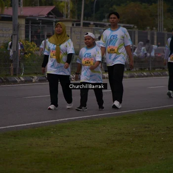 Runner Photo 8410084