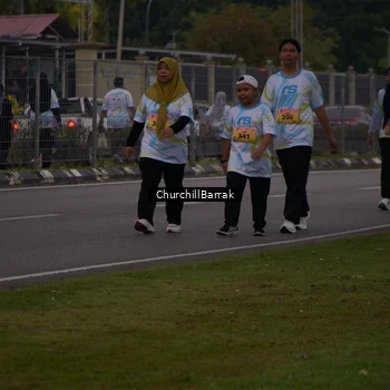 Runner Photo 8410107