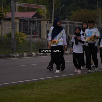 Runner Photo 8410110