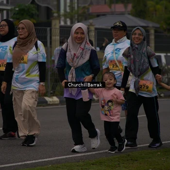 Runner Photo 8410176
