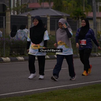 Runner Photo 8410265