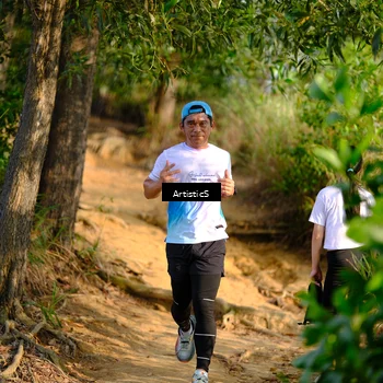 Runner Photo 8410267