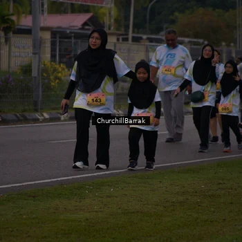 Runner Photo 8410303