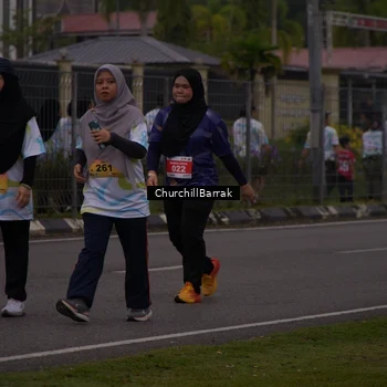 Runner Photo 8410340