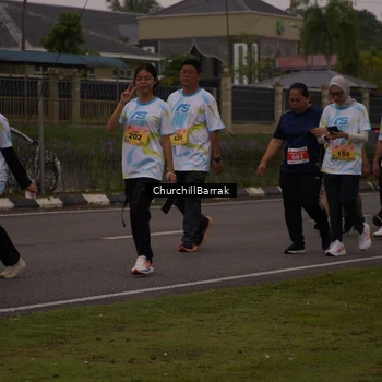 Runner Photo 8410346