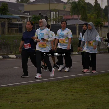 Runner Photo 8410375