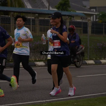 Runner Photo 8410491
