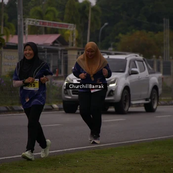 Runner Photo 8410675