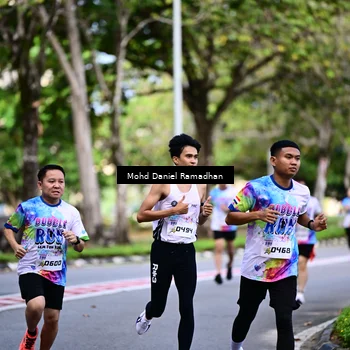 Runner Photo 8410711