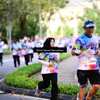Runner Photo 8410756