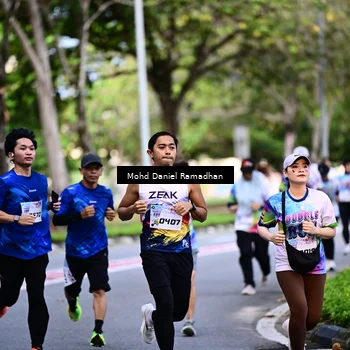 Runner Photo 8410803