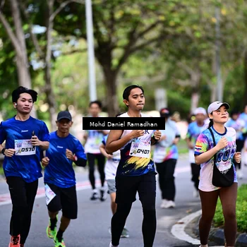 Runner Photo 8410804