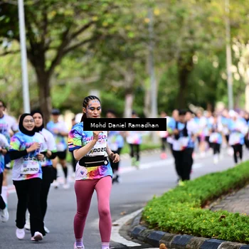 Runner Photo 8410906