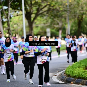 Runner Photo 8410921