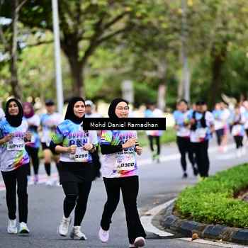 Runner Photo 8410925