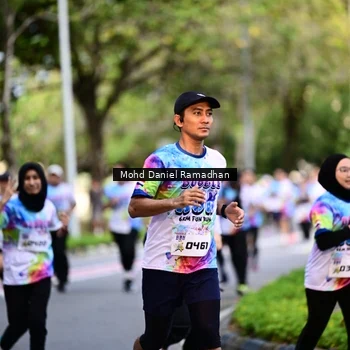 Runner Photo 8410943