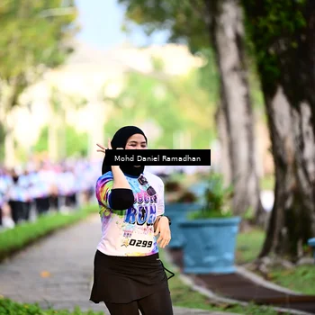 Runner Photo 8410953