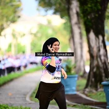 Runner Photo 8410958