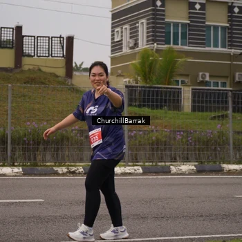 Runner Photo 8411001