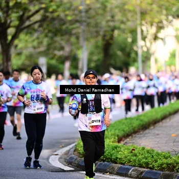 Runner Photo 8411014