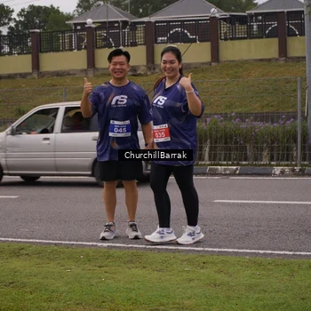 Runner Photo 8411019