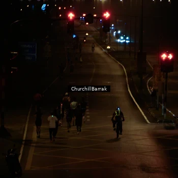 Runner Photo 8411023