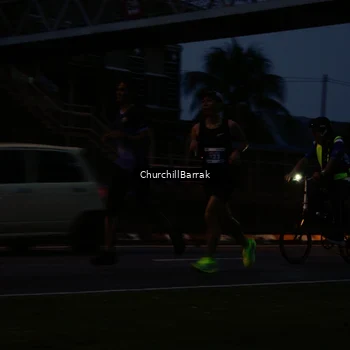 Runner Photo 8411043