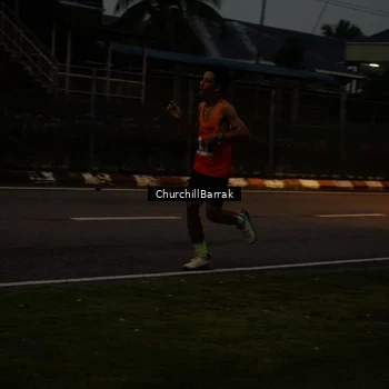 Runner Photo 8411045