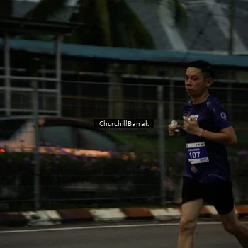 Runner Photo 8411051