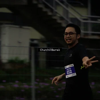 Runner Photo 8411056