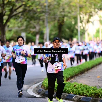 Runner Photo 8411057