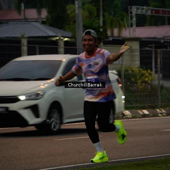 Runner Photo 8411070