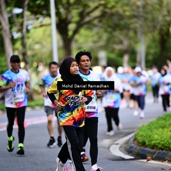 Runner Photo 8411072