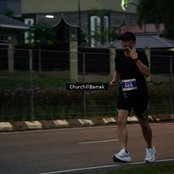 Runner Photo 8411081