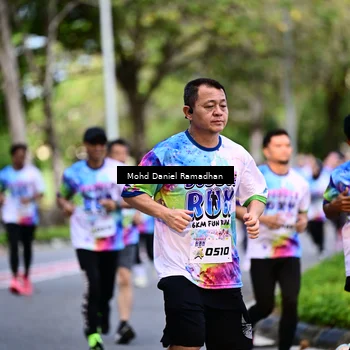Runner Photo 8411082
