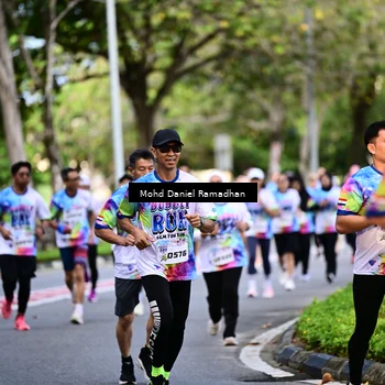 Runner Photo 8411083