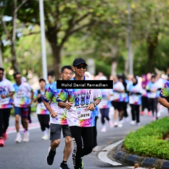 Runner Photo 8411086