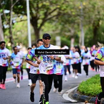 Runner Photo 8411088