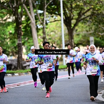 Runner Photo 8411092