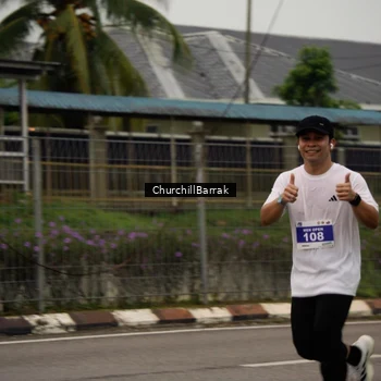 Runner Photo 8411110