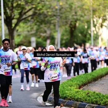 Runner Photo 8411111